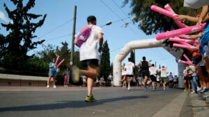 Runner_at_Greece_race_for_the_cure_initiative